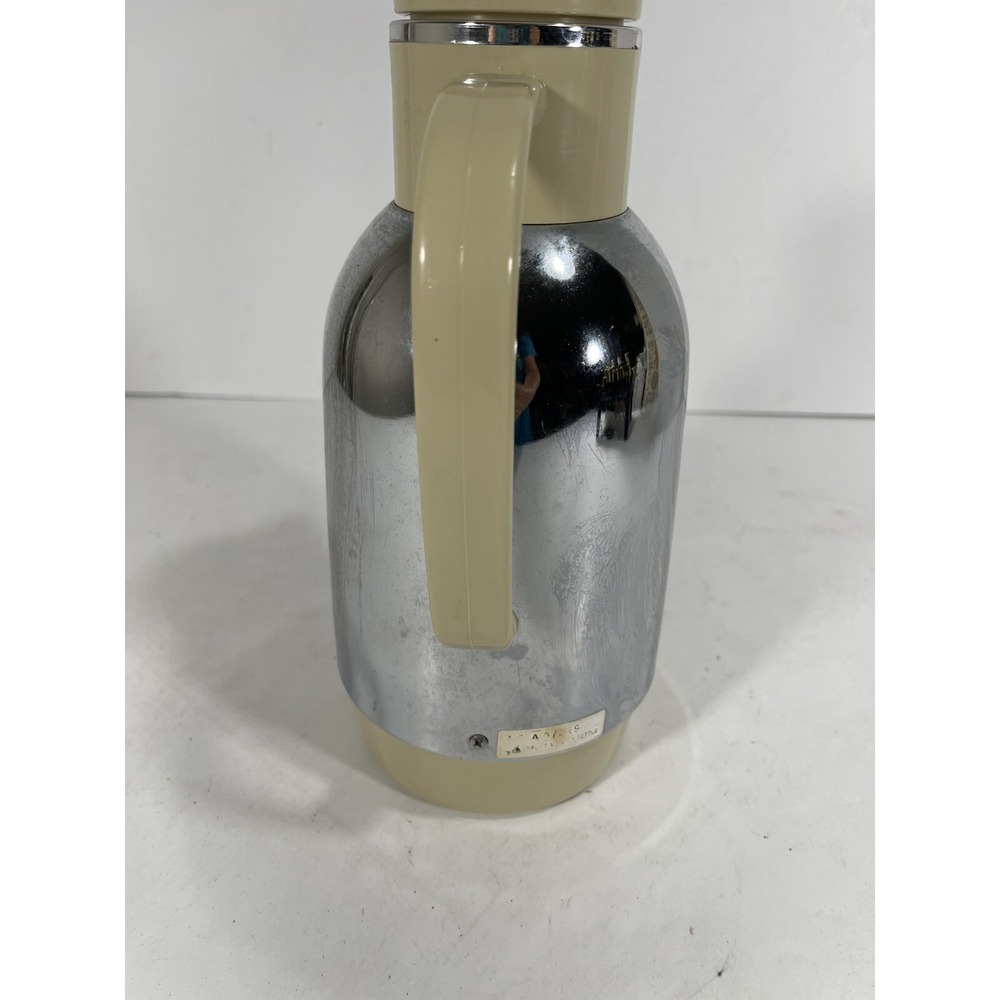 Vintage Yacht Vacuum Bottle Stainless Steel Wood Lid Carafe Pitcher Thermo Japan - Picture 2 of 7